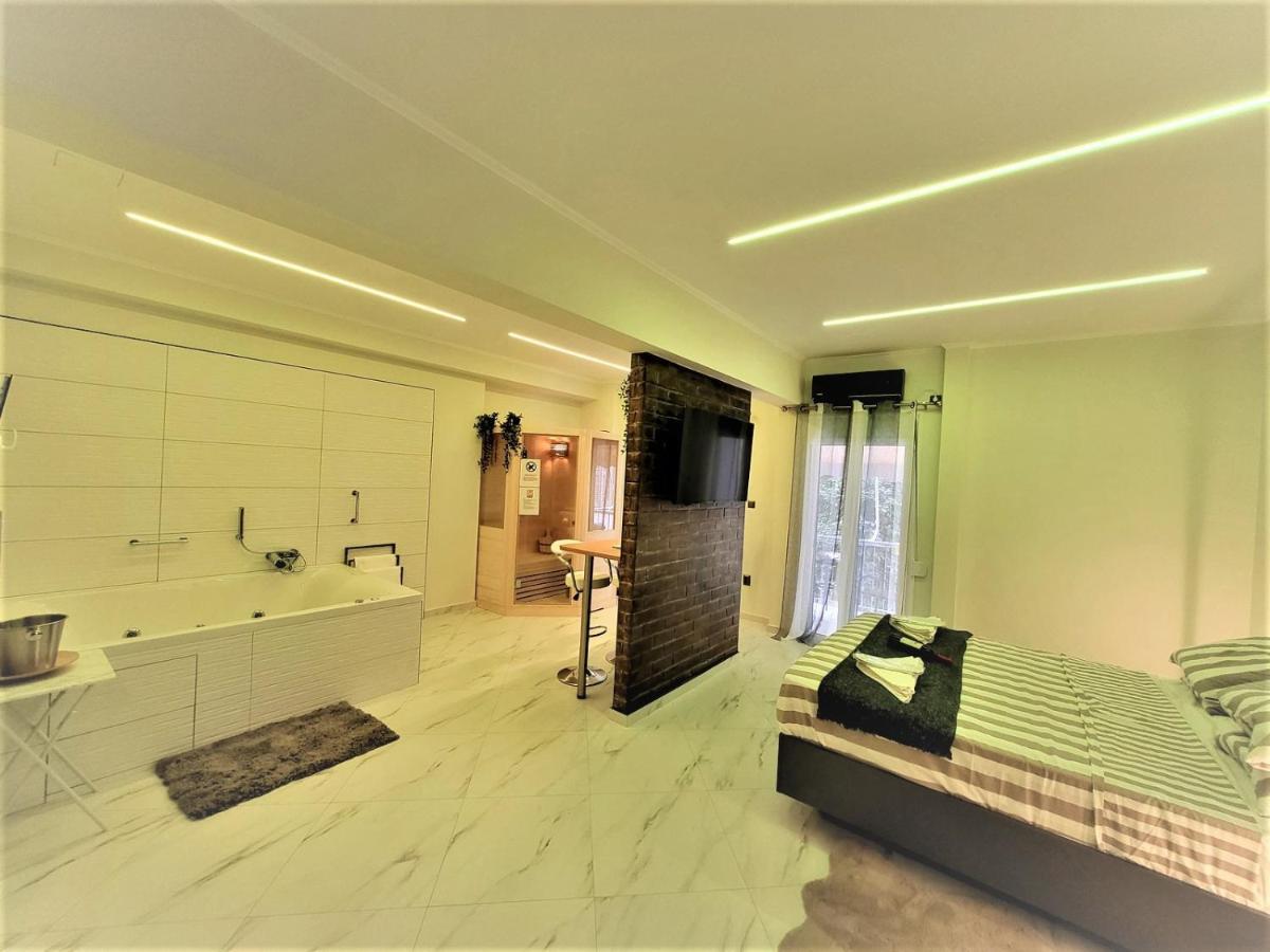 Romantic Deluxe Svite Wise Jacuzzi And Sauna Ateny Zewnętrze zdjęcie
