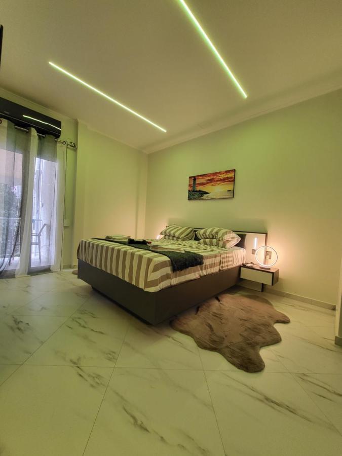 Romantic Deluxe Svite Wise Jacuzzi And Sauna Ateny Zewnętrze zdjęcie