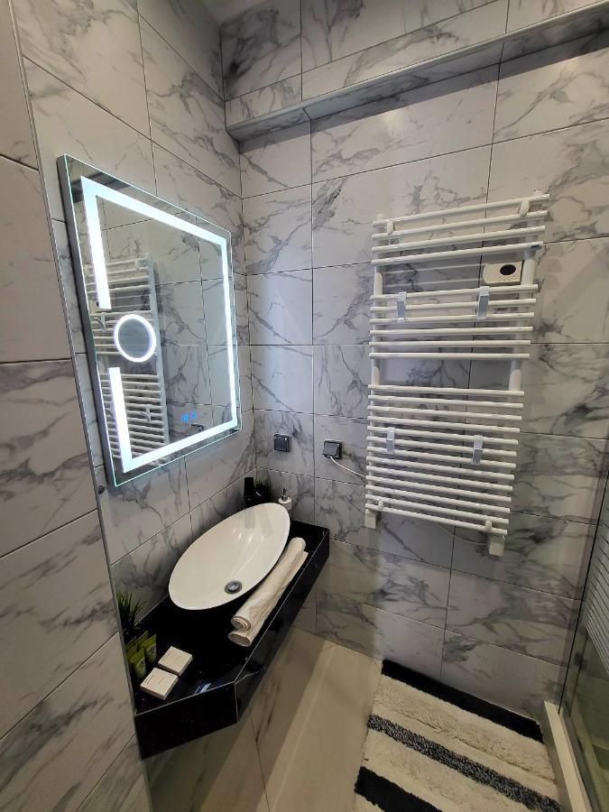 Romantic Deluxe Svite Wise Jacuzzi And Sauna Ateny Zewnętrze zdjęcie